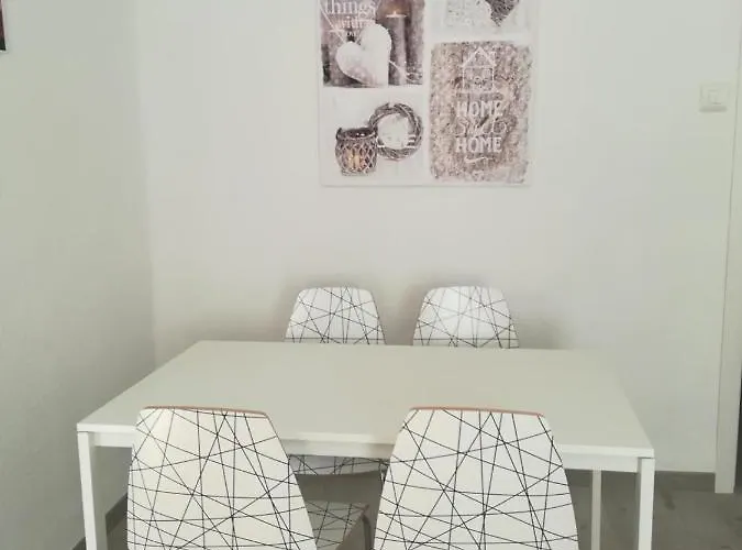 ゲストハウス Malvarrosa Familiar バレンシア