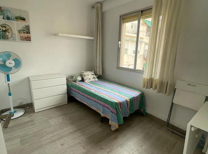 Malvarrosa Familiar 2* バレンシア